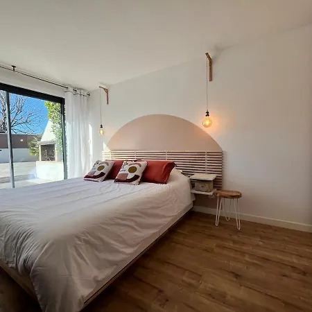 Vila Avec Piscine Au Charme Authentique Et Naturel Baillargues